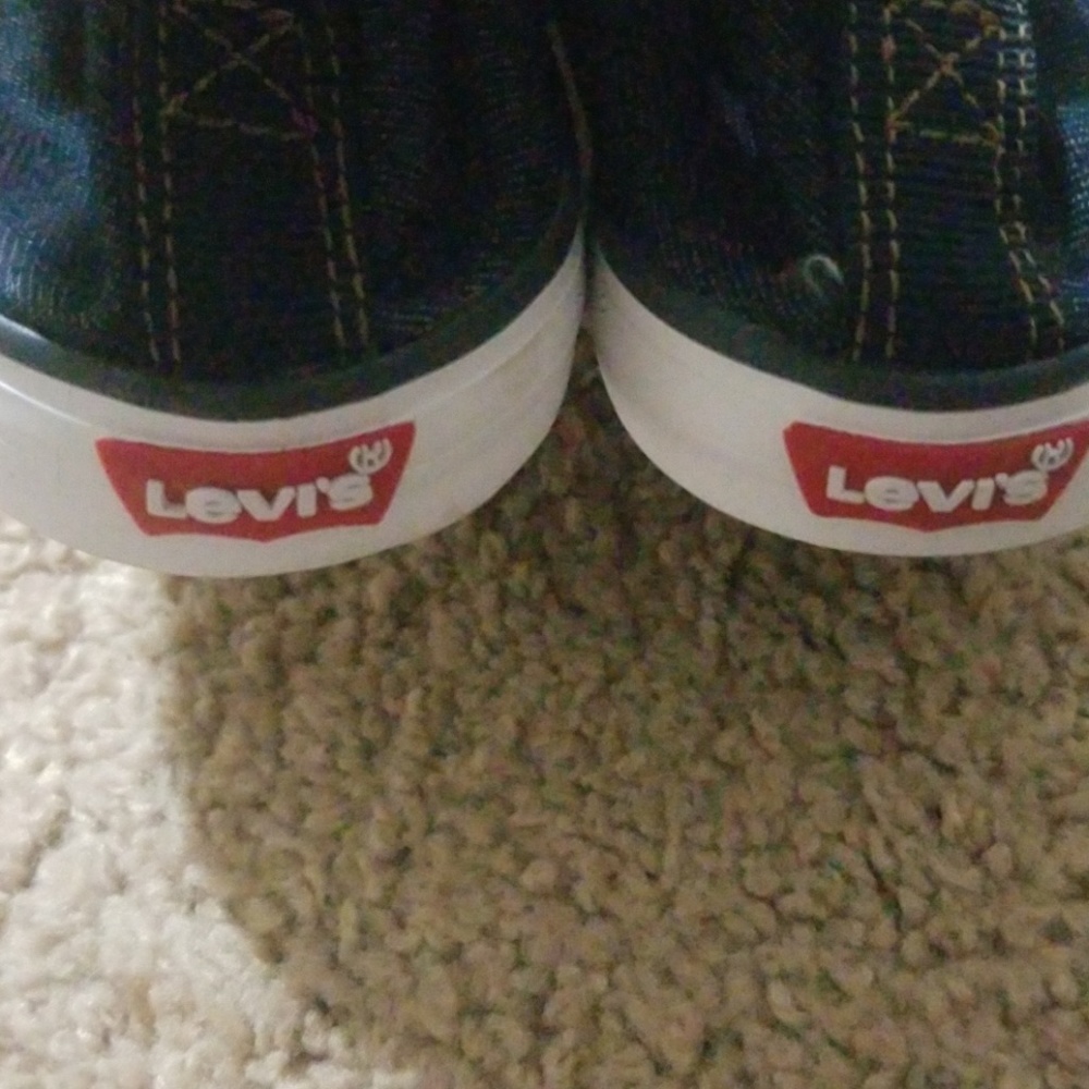 Levi's - Picture 3 of 6